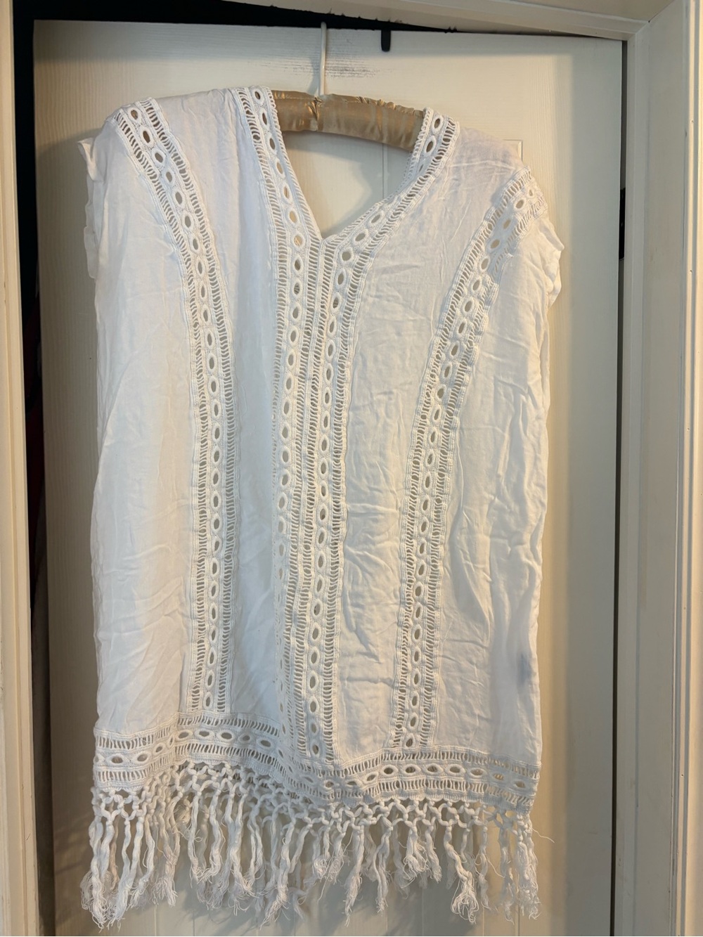 Raviya White Crochet-Trim Tunic with Fringe Hem